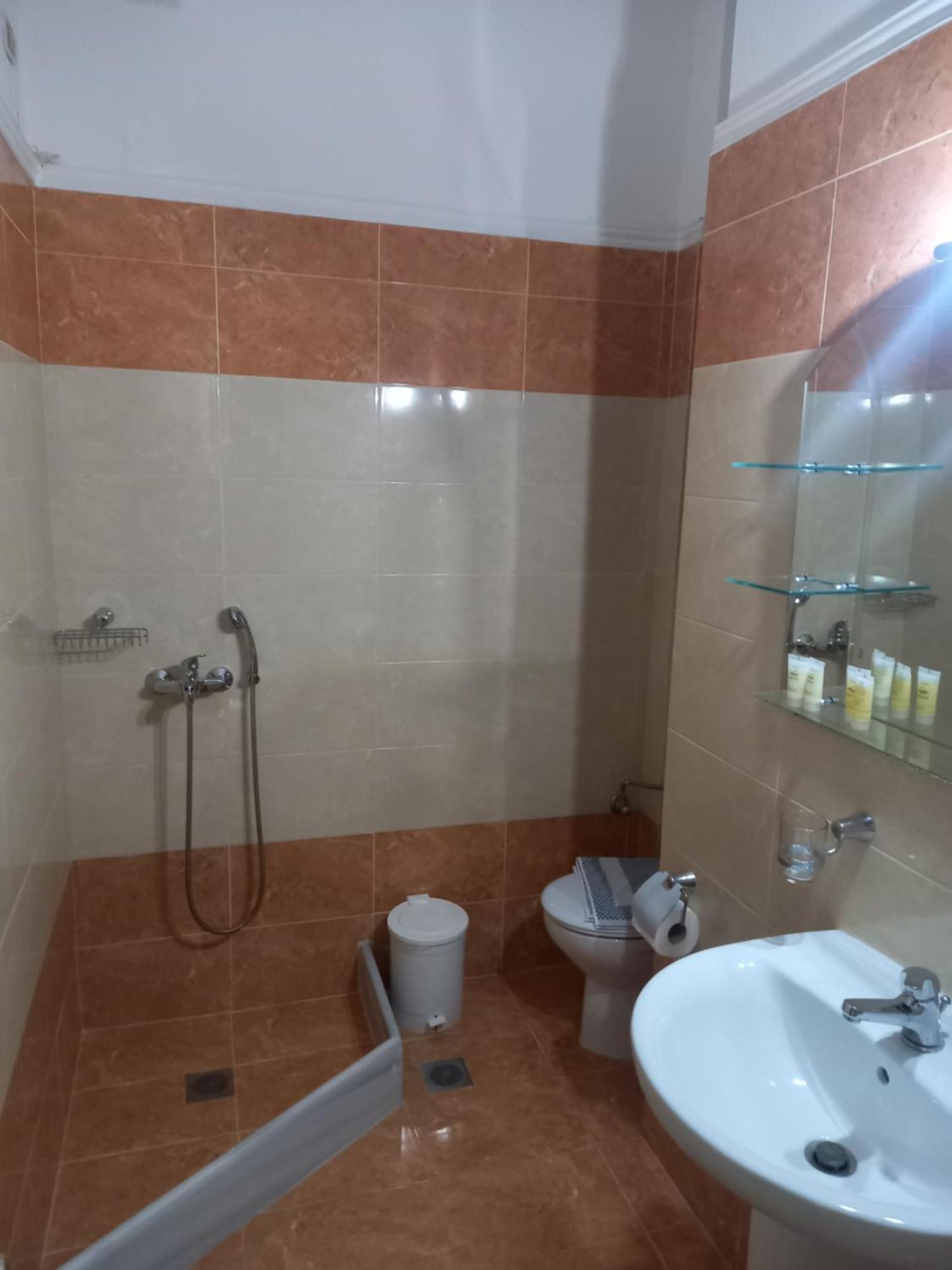 Hotel Tainaro Лутра Едипсу Екстериор снимка
