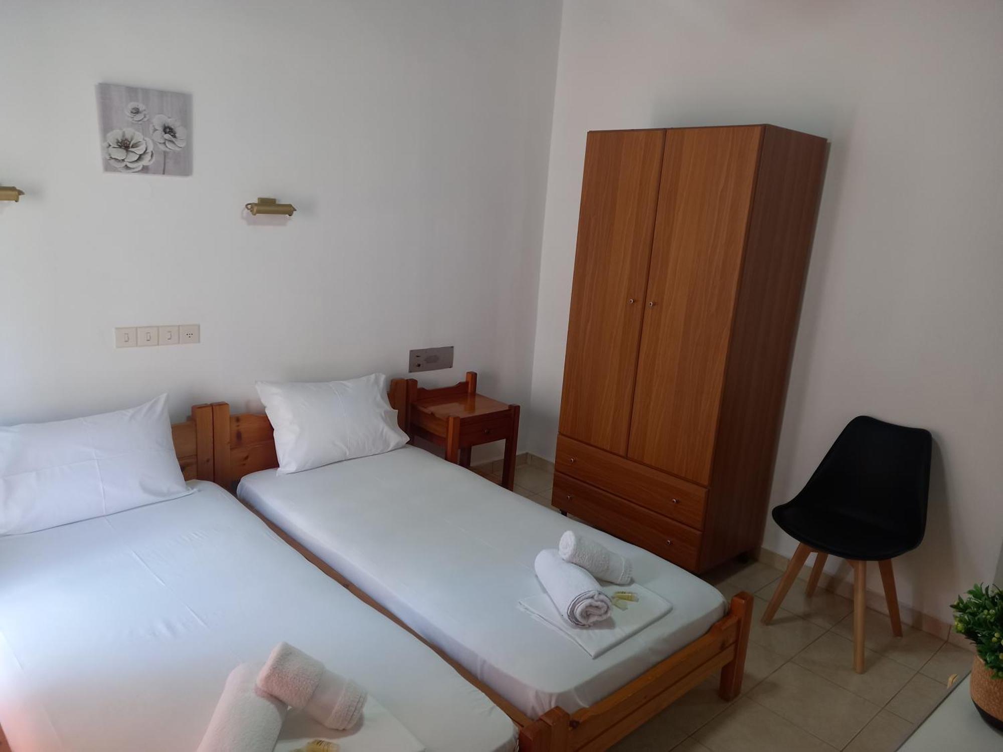Hotel Tainaro Лутра Едипсу Екстериор снимка